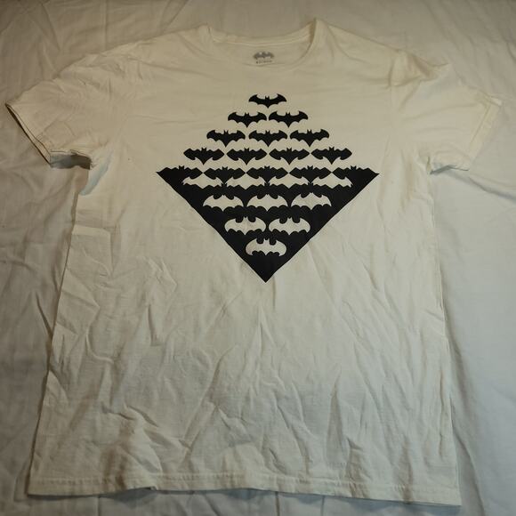 DC Batman Short Sleeve Graphic Crew Neck T Shirt Mens Size Medium M White - Picture 2 of 9